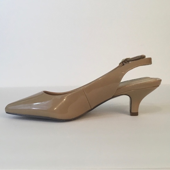 Easy Street ‘Faye’ Nude Patent Sling Back Pump - Picture 4 of 13